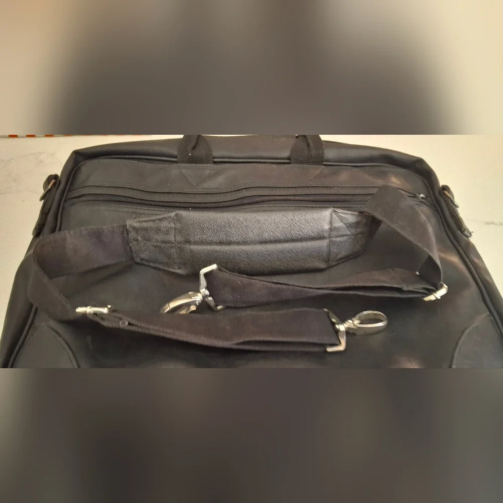 Men's Black Leather Laptop Briefcase - Classic Professional Bag